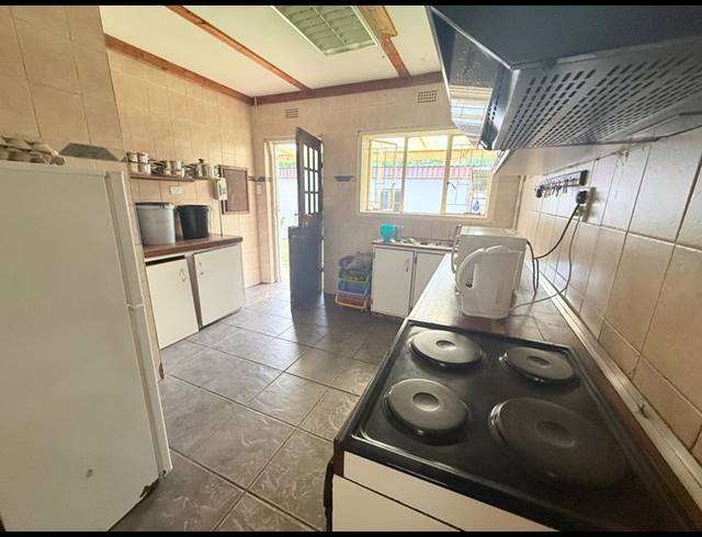 2 BEDROOM HOUSE FOR SALE IN VANDERBIJLPARK CW 6